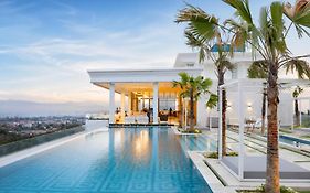Art Deco Luxury Hotel & Residence